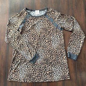 Women’s Leopard Print Long-Sleeved